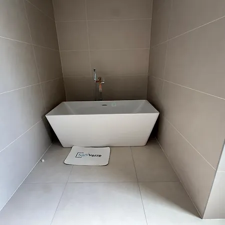 Le Grand Champ , Piscine Et Jacuzzi Partagees * Saint-Jean-de-Moirans